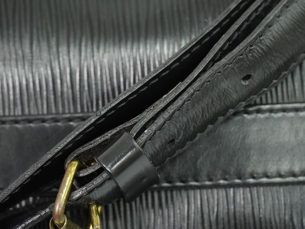 Louis Vuitton LV Randonnee GM Monogram Shoulder Bag Brown — view 5