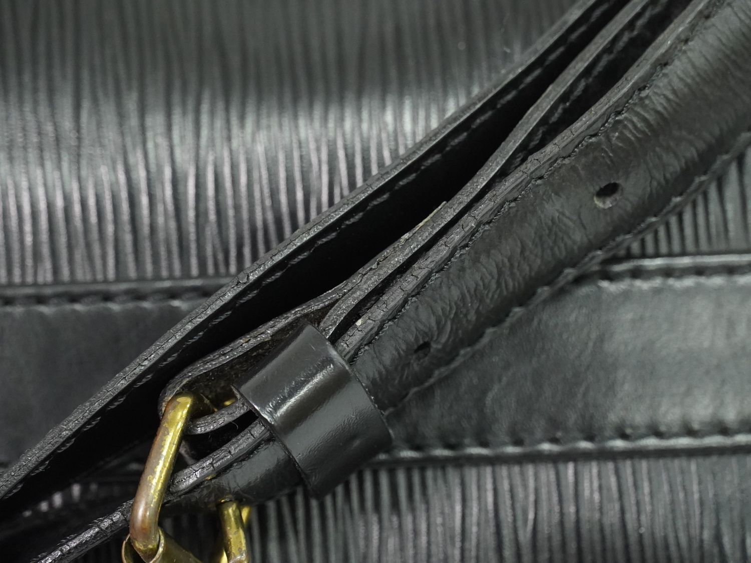 Louis Vuitton LV Randonnee GM Monogram Shoulder Bag Brown — view 5
