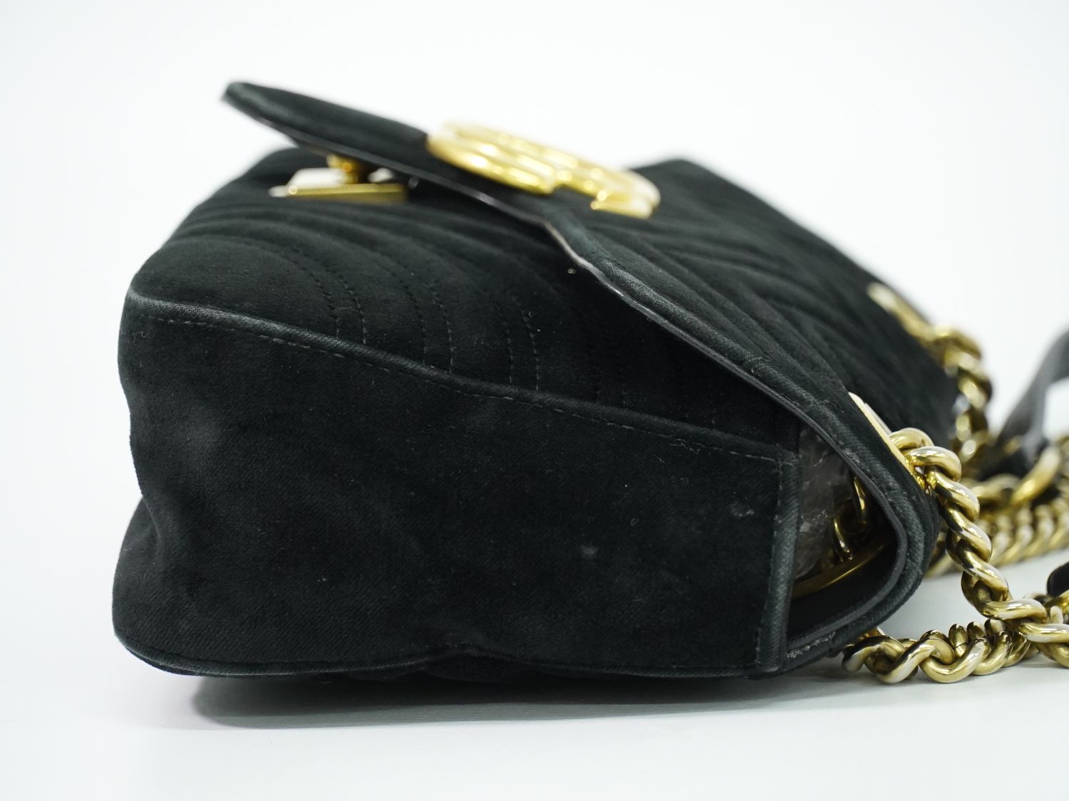Gucci GG Marmont Chain Shoulder Bag Pochette Velvet Black — view 4