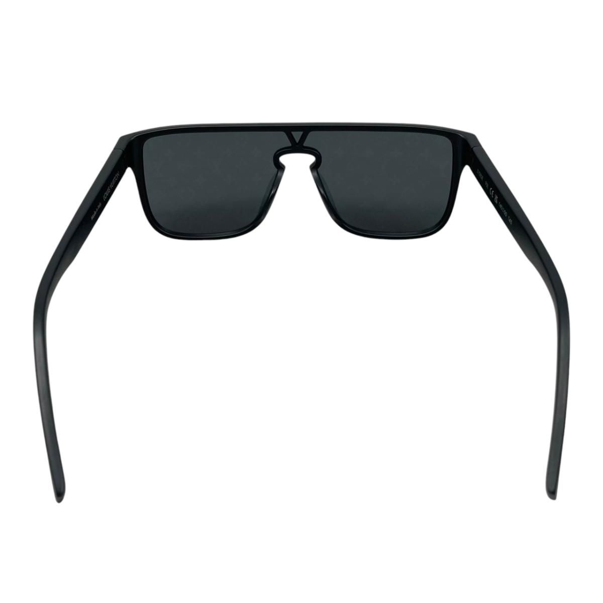Louis Vuitton Sunglasses LV Waimea Monogram Mask Eyewear — view 4
