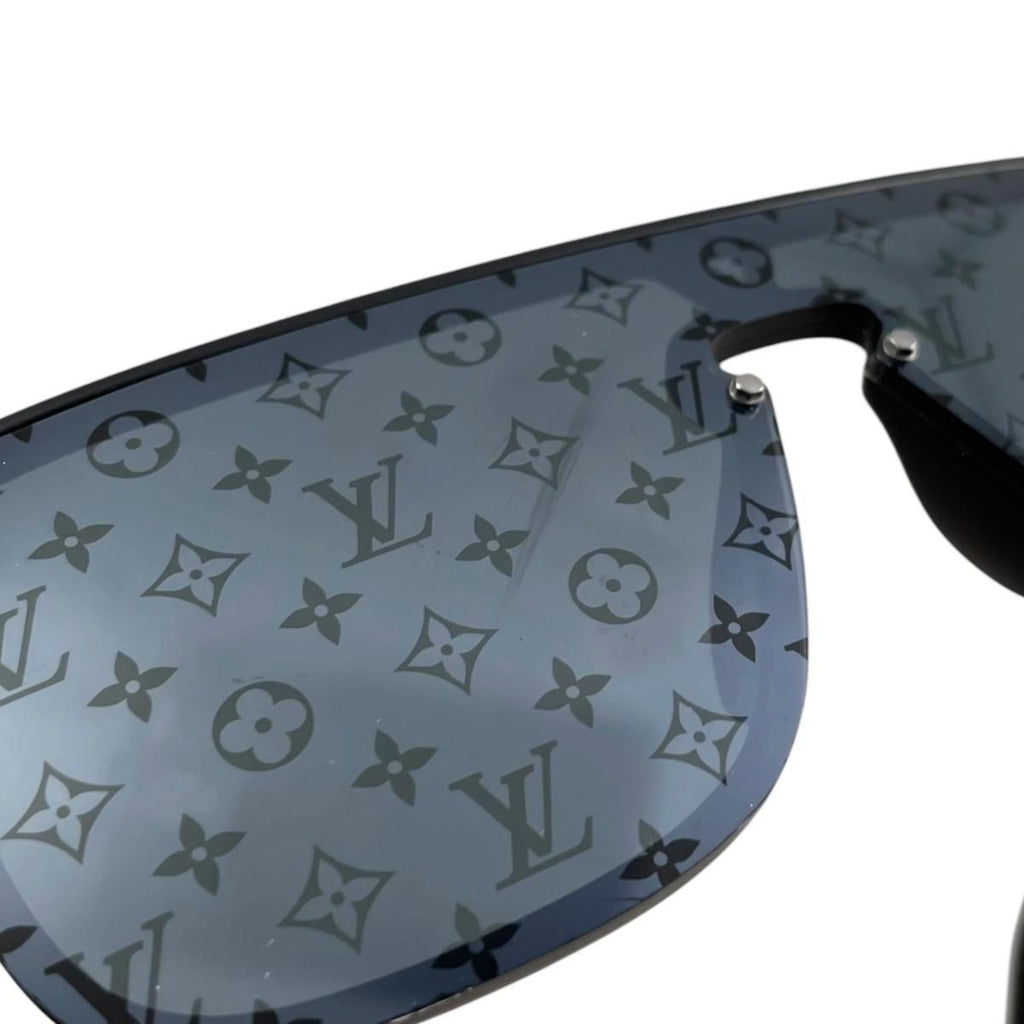 Louis Vuitton Sunglasses LV Waimea Monogram Mask Eyewear — view 5