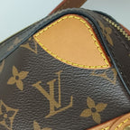 Louis Vuitton Shoulder Bag Soft Trunk Messenger MM Brown Monogram Gold — view 6