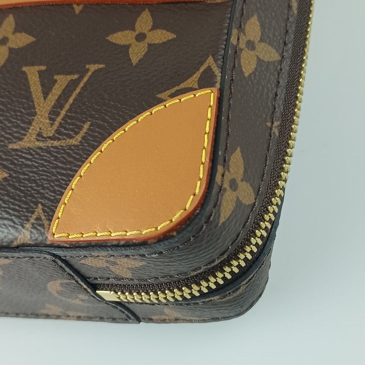 Louis Vuitton Shoulder Bag Soft Trunk Messenger MM Brown Monogram Gold — view 5