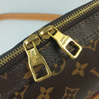 Louis Vuitton Shoulder Bag Soft Trunk Messenger MM Brown Monogram Gold — view 8