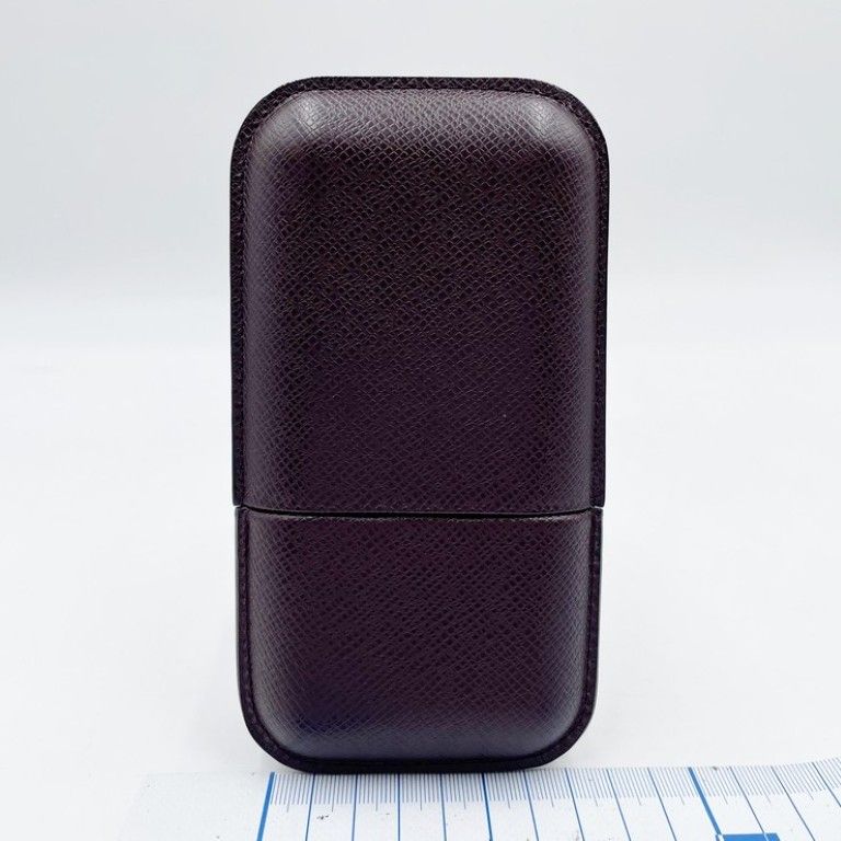 Louis Vuitton Cigarette Case Etui 3 Robusto Acajou Taiga — view 2