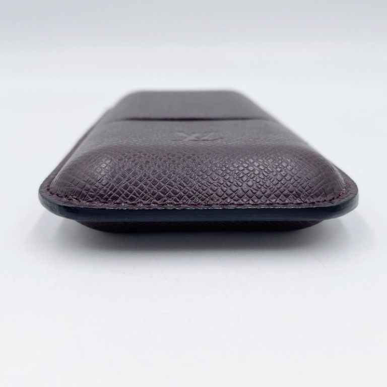 Louis Vuitton Cigarette Case Etui 3 Robusto Acajou Taiga — view 3