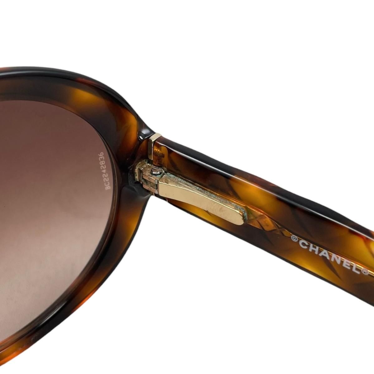 Chanel Sunglasses Quilted CC Logo Tortoiseshell Brown Gold Eyewear — view 7