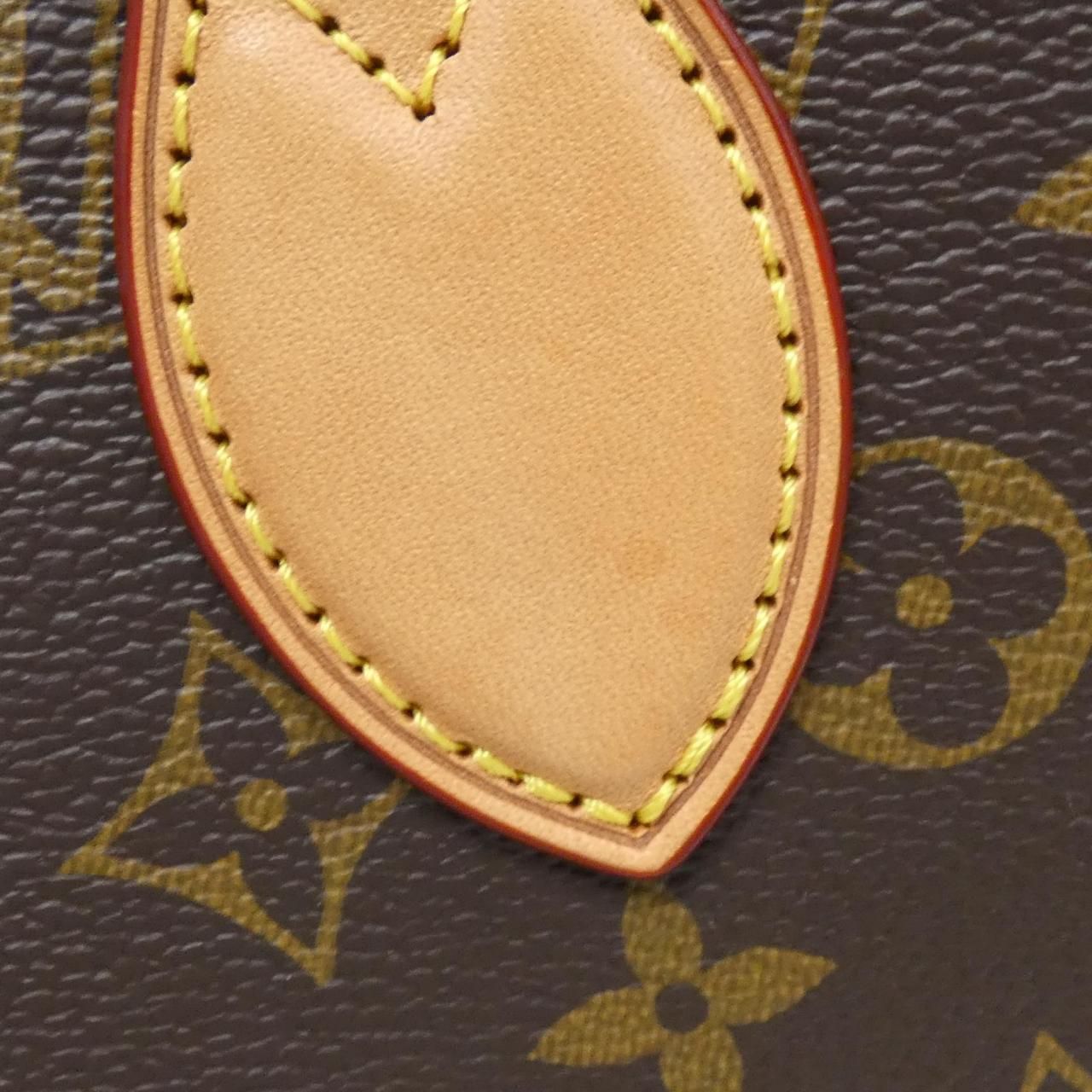 Louis Vuitton Monogram Sac Plat PM — view 3