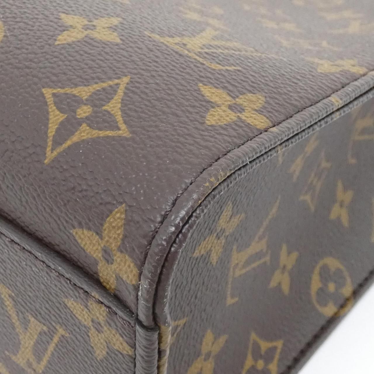 Louis Vuitton Monogram Sac Plat PM — view 2