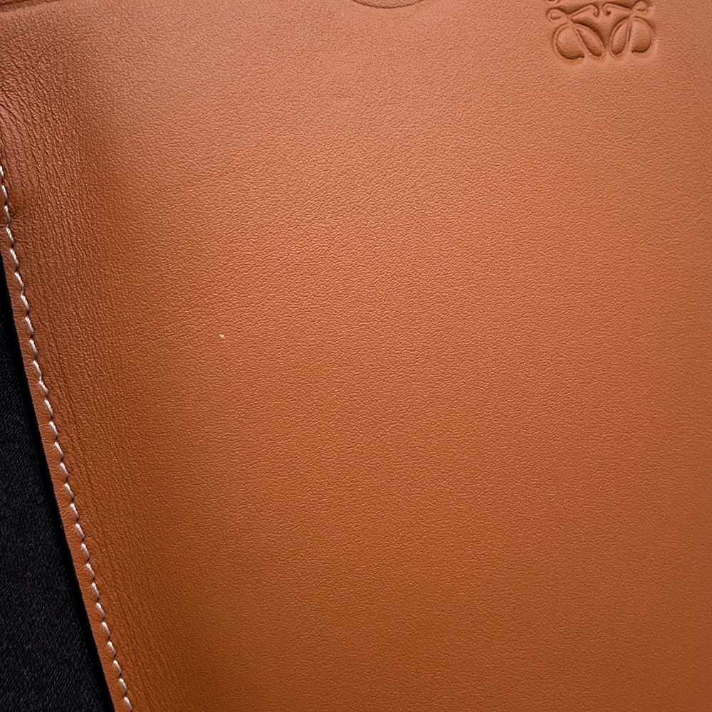 Loewe Pouch Anagram Leather Pochette — view 7