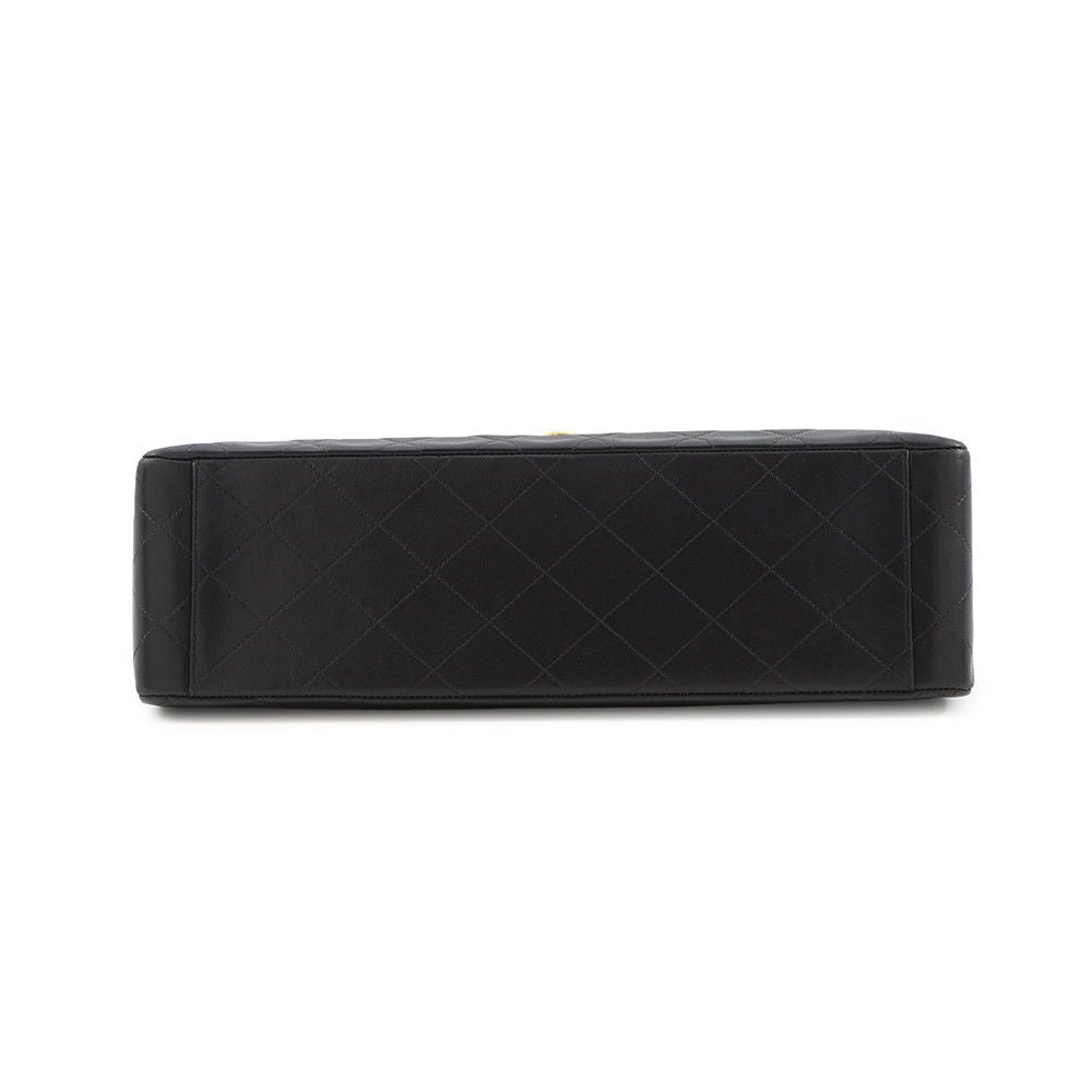 Chanel Chain Shoulder Bag Quilted 33 CC Logo Lambskin Dekamato Black — view 3
