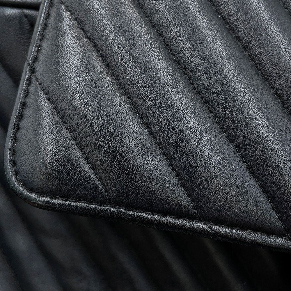 Chanel Backpack Stitch Che Blanc CC Logo Lambskin Black — view 8