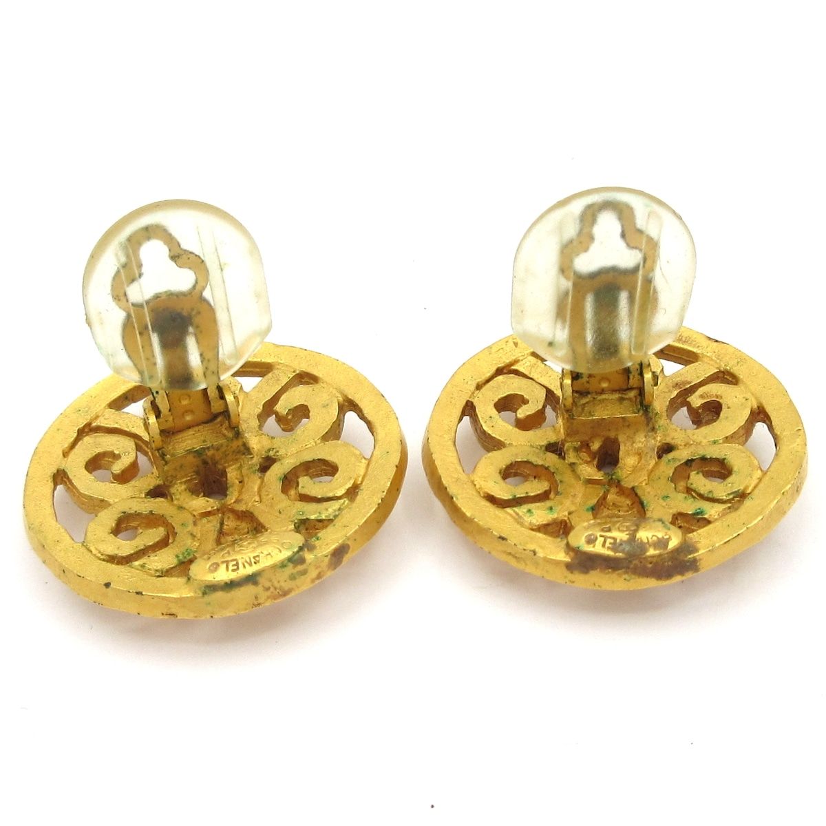 Chanel Earrings CC Logo Gold — view 4