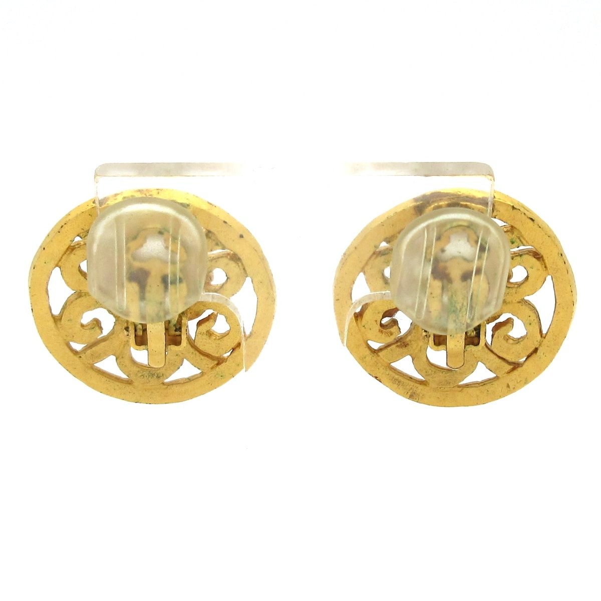 Chanel Earrings CC Logo Gold — view 3