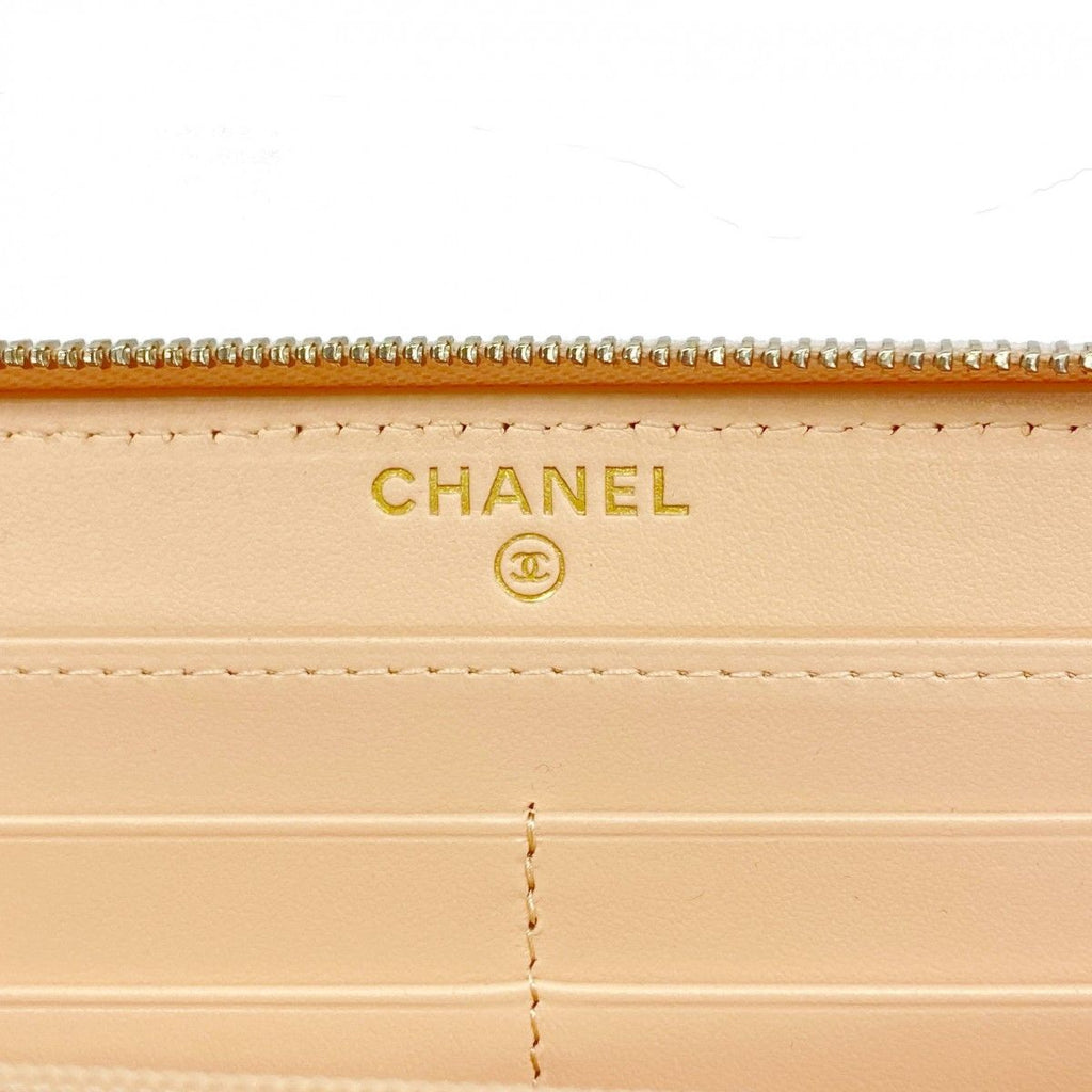 Chanel Wallet Quilted Caviar Leather Beige Champagne Gold — view 4
