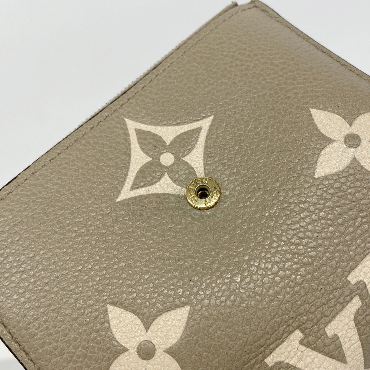 Louis Vuitton Trifold Wallet Monogram Empreinte Bicolor Portefeuille Victorine — view 8