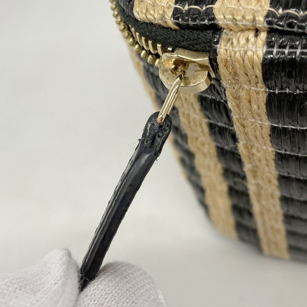 Chanel Shoulder Bag Raffia Beige Black Champagne Gold — view 7