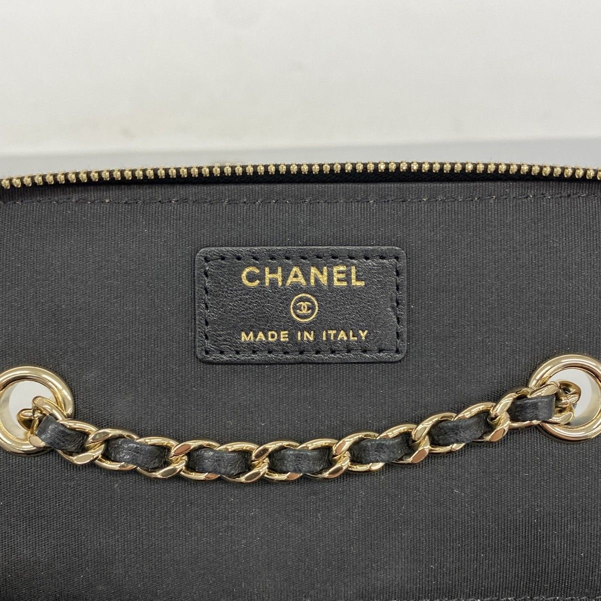 Chanel Shoulder Bag Raffia Beige Black Champagne Gold — view 5