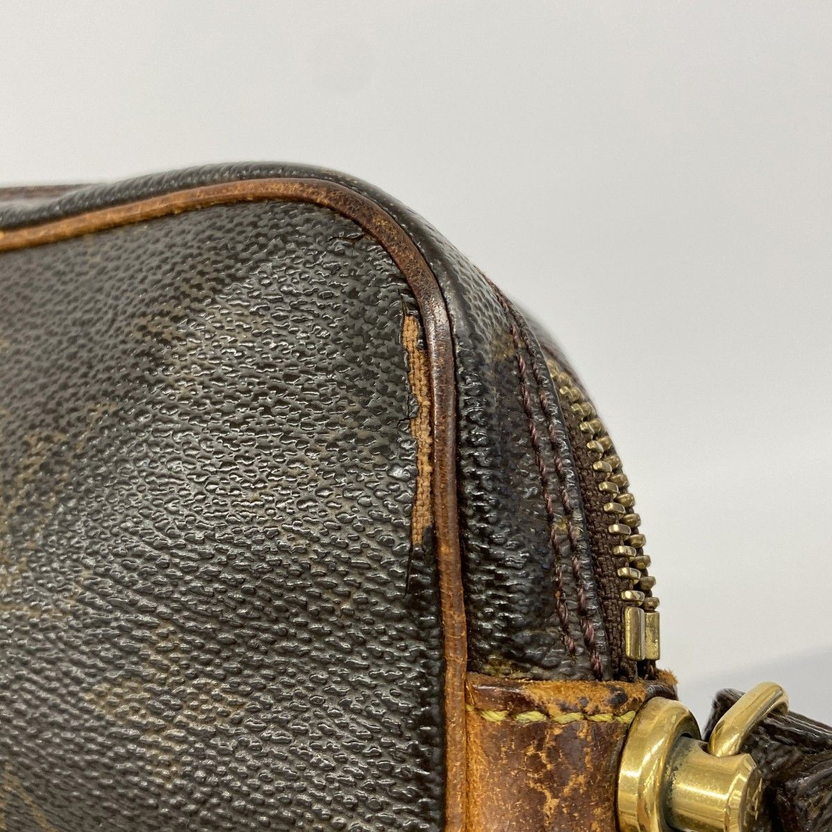 Louis Vuitton Clutch Monogram Marly Dragonne GM Brown — view 9