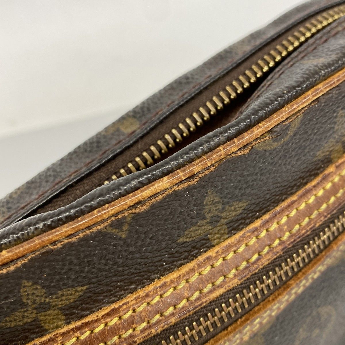 Louis Vuitton Clutch Monogram Marly Dragonne GM Brown — view 8