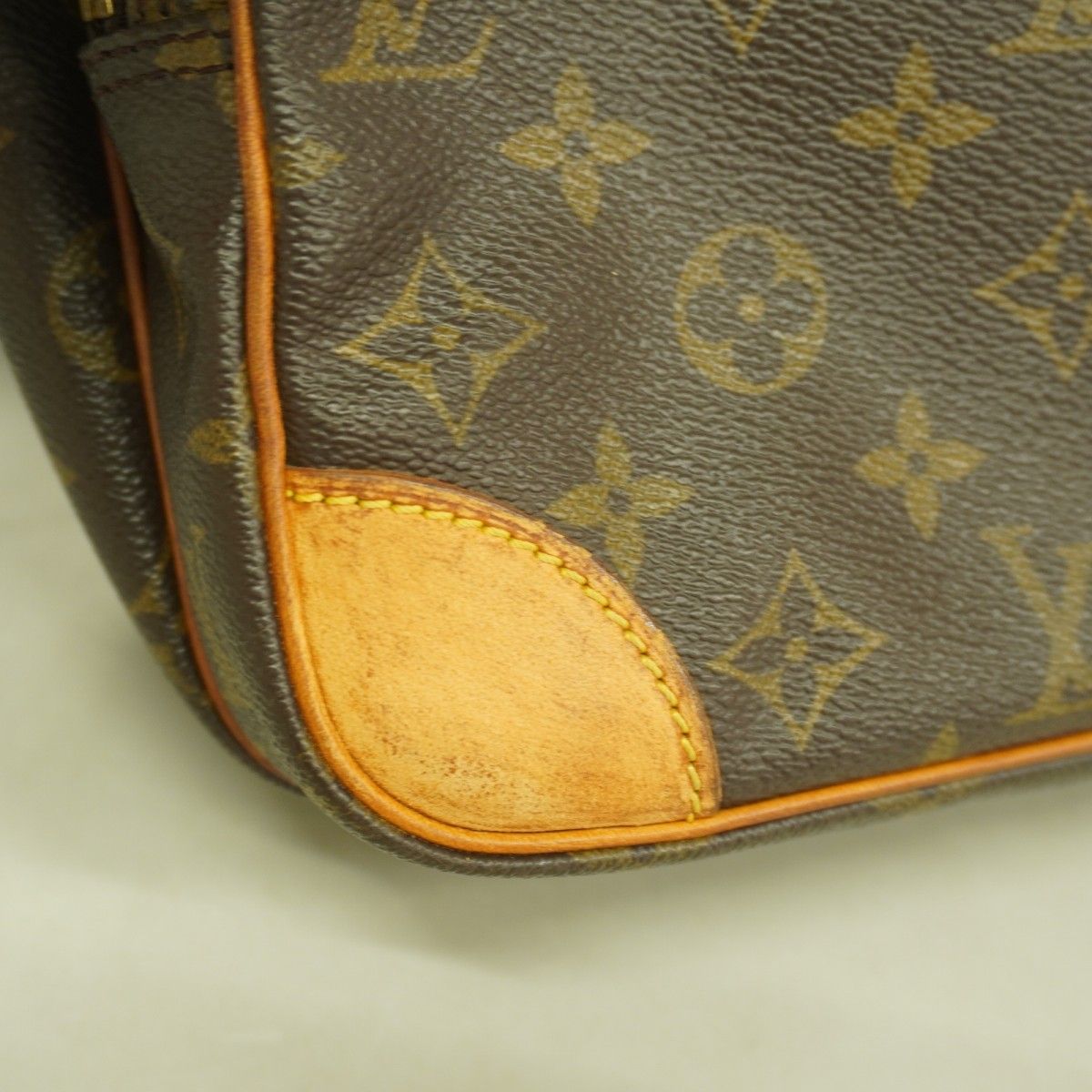 Louis Vuitton Shoulder Bag Monogram Nile Brown — view 9