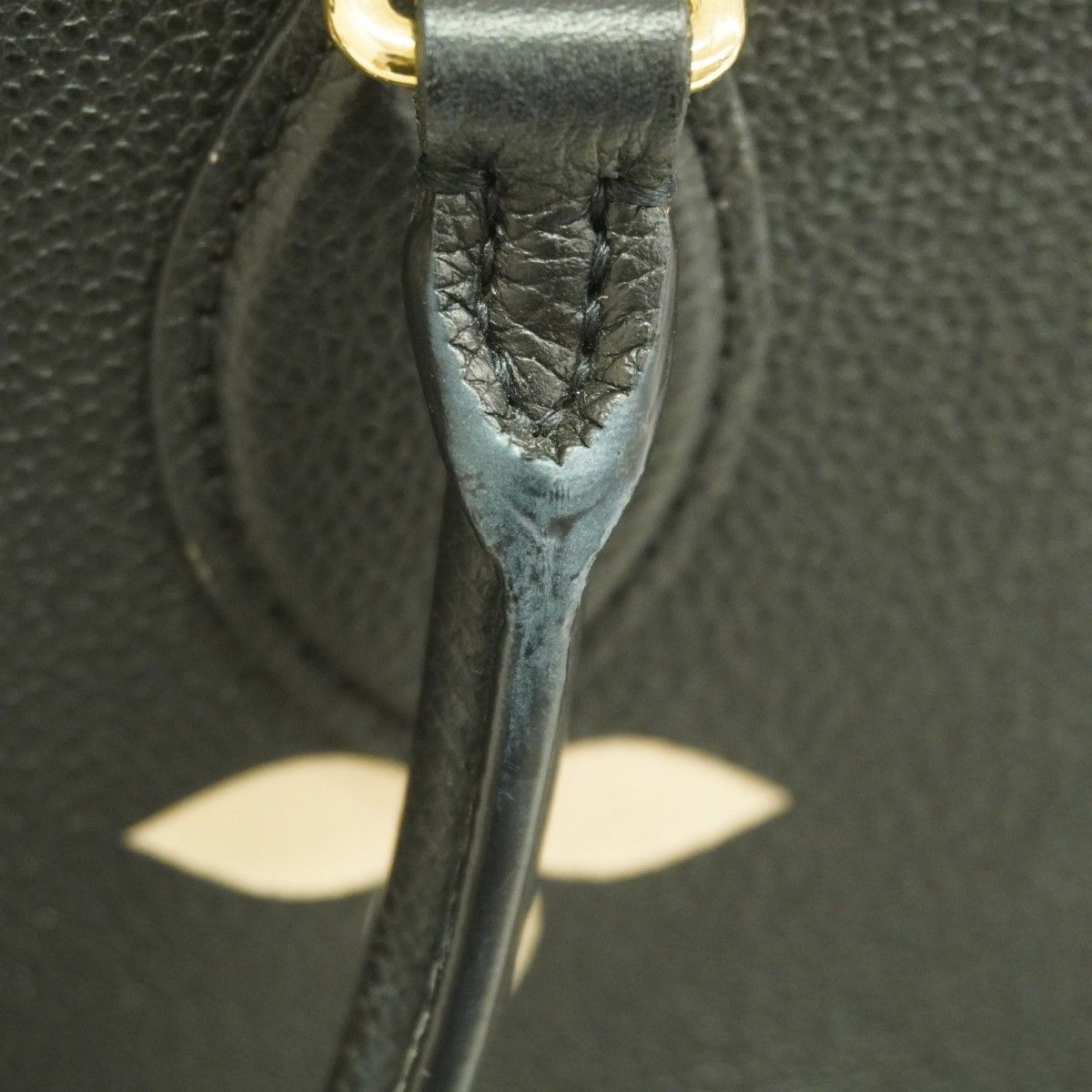 Louis Vuitton Tote Monogram Empreinte Bicolor On The Go MM Black Beige 2-Way — view 7