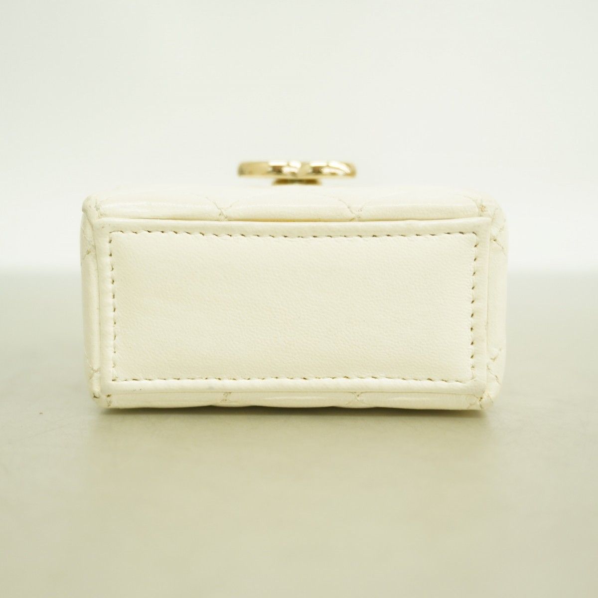 Chanel Airpods Case Quilted Lambskin White Champagne Gold Shoulder — view 3