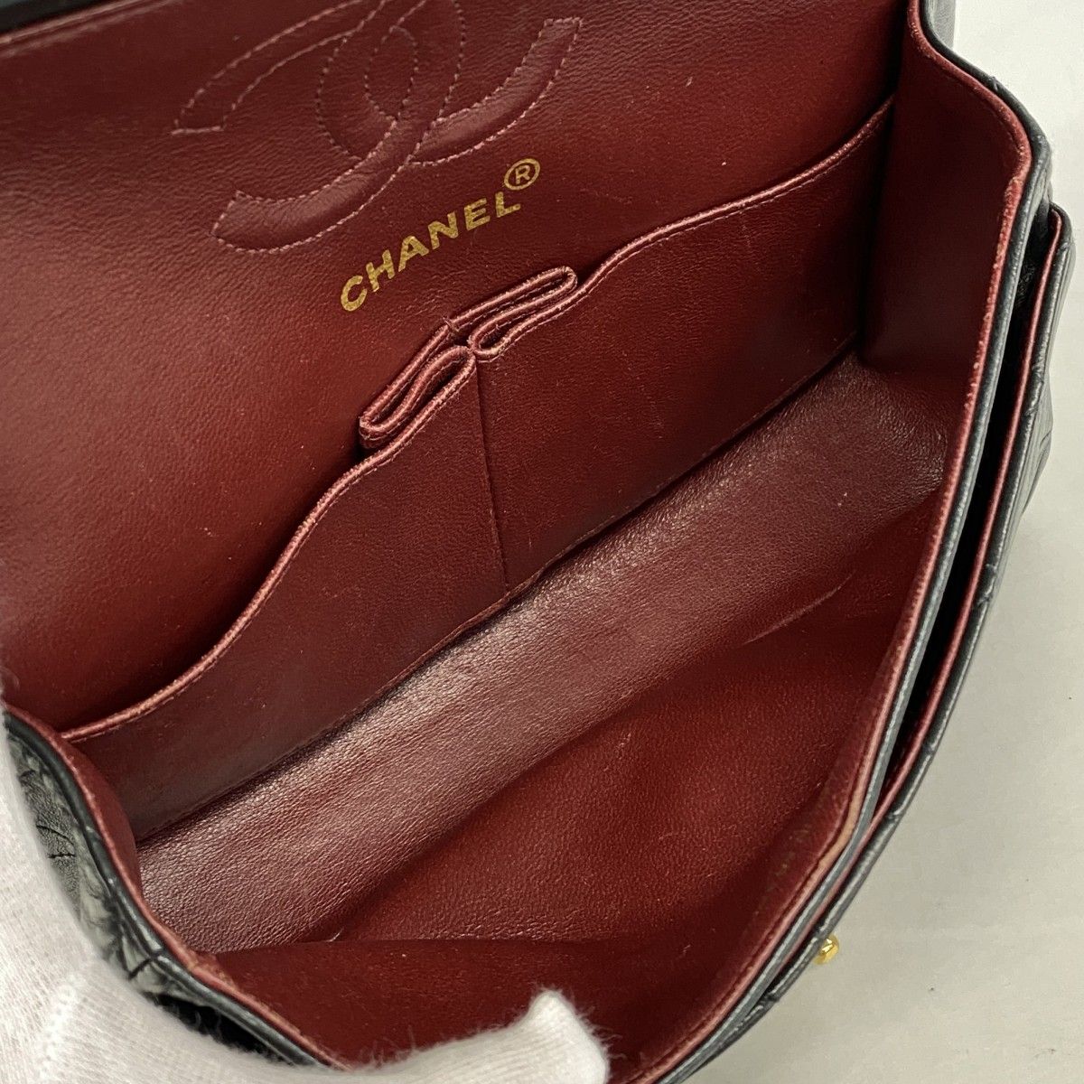 Chanel Shoulder Bag Quilted Lambskin Black Gold — view 4