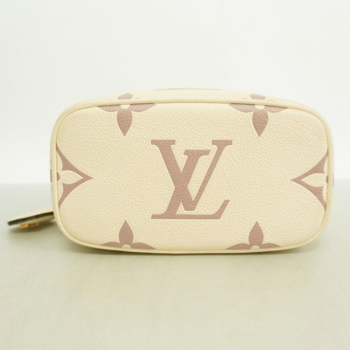 Louis Vuitton Vanity Bag Monogram Empreinte Bicolor PM Cream Bois Droz 2-Way — view 3