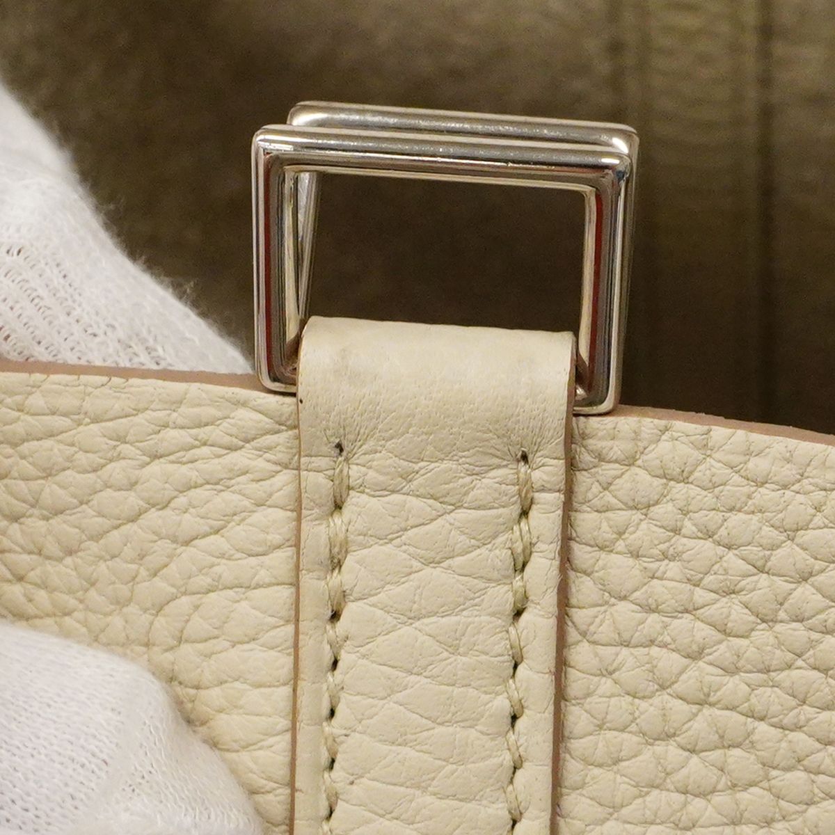 Hermes Handbag Picotin Lock MM Taurillon Clemence Cles Silver — view 6
