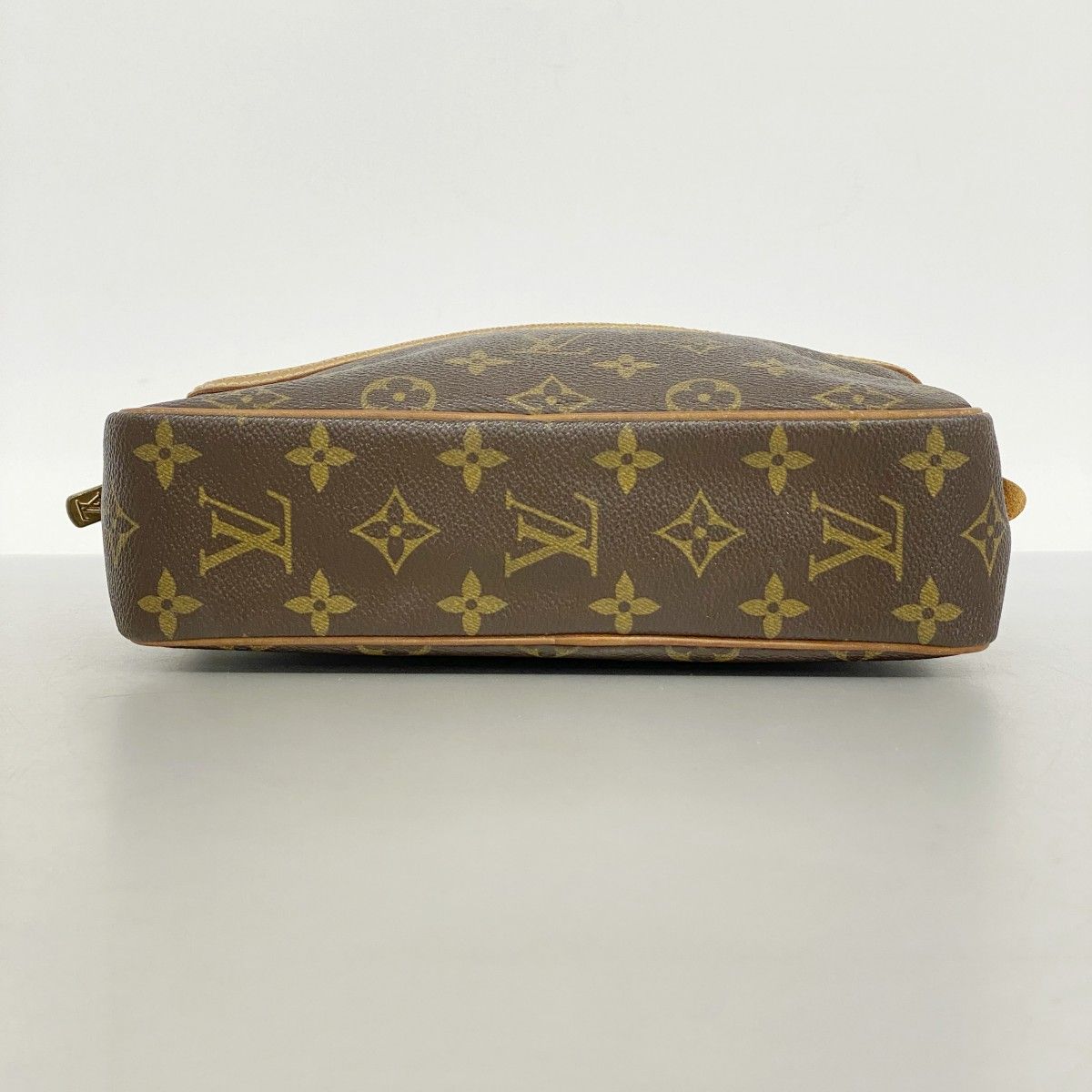 Louis Vuitton Clutch Monogram Compiegne 23 Brown — view 3