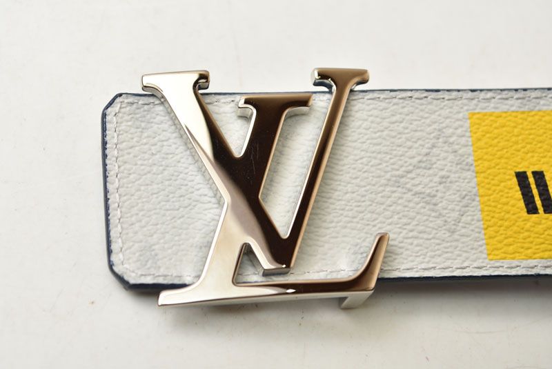 Louis Vuitton Belt Reversible Ceinture LV Initial 90 36 Monogram Logo White — view 3