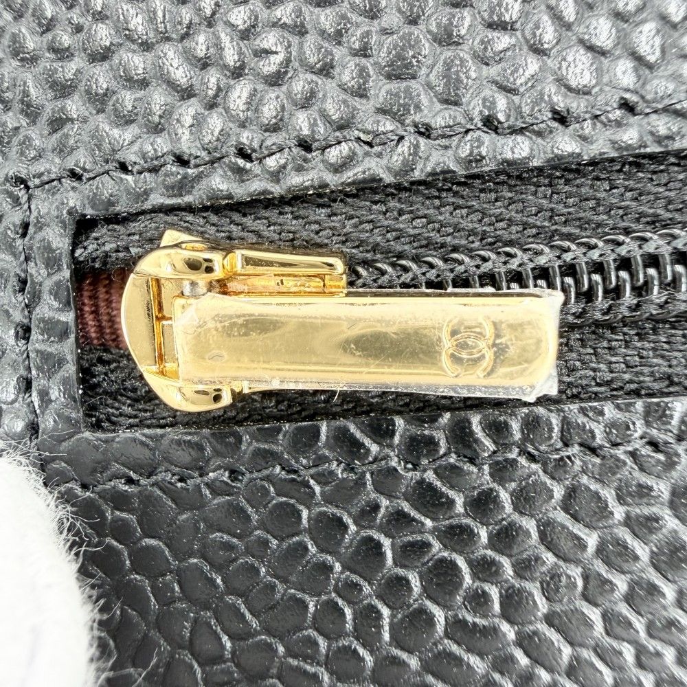 Chanel Chain Wallet Quilted CC Logo Shoulder Bag Turnlock Crossbody Caviar — view 8