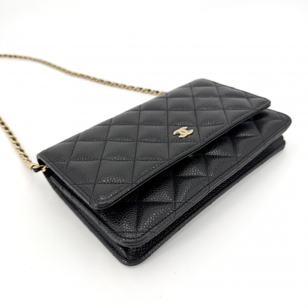 Chanel Chain Wallet Quilted CC Logo Shoulder Bag Turnlock Crossbody Caviar — view 3
