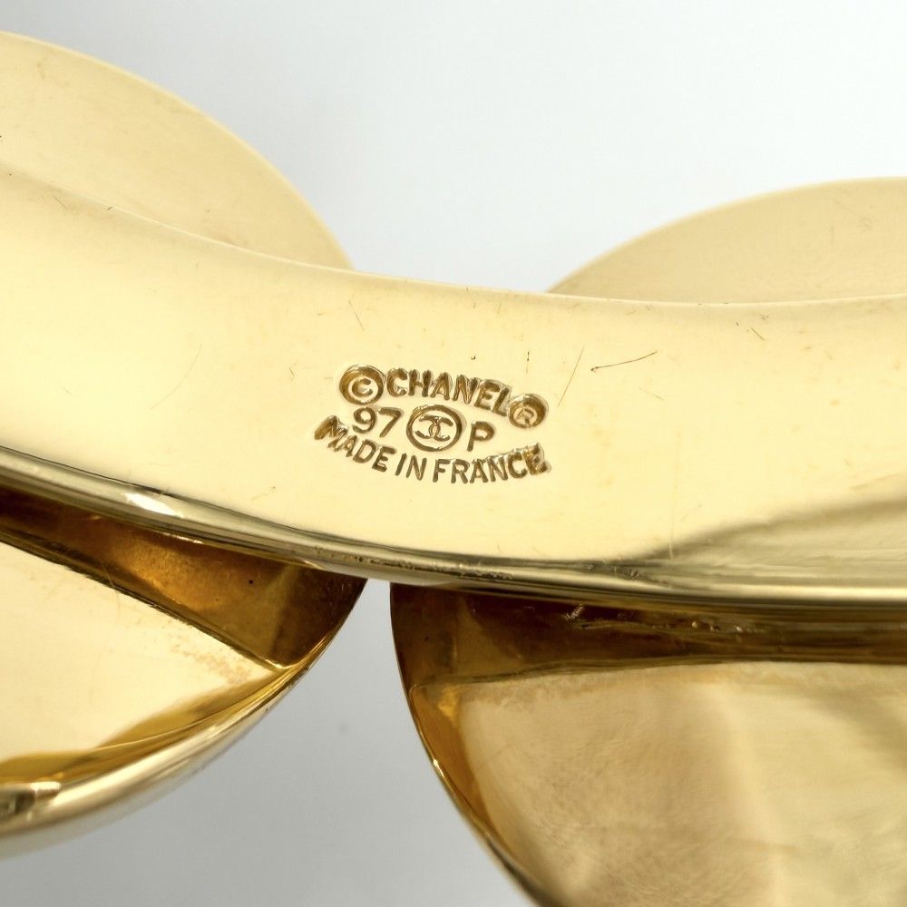 Chanel Bangle CC Logo Vintage Gold Plated White Bracelet — view 3