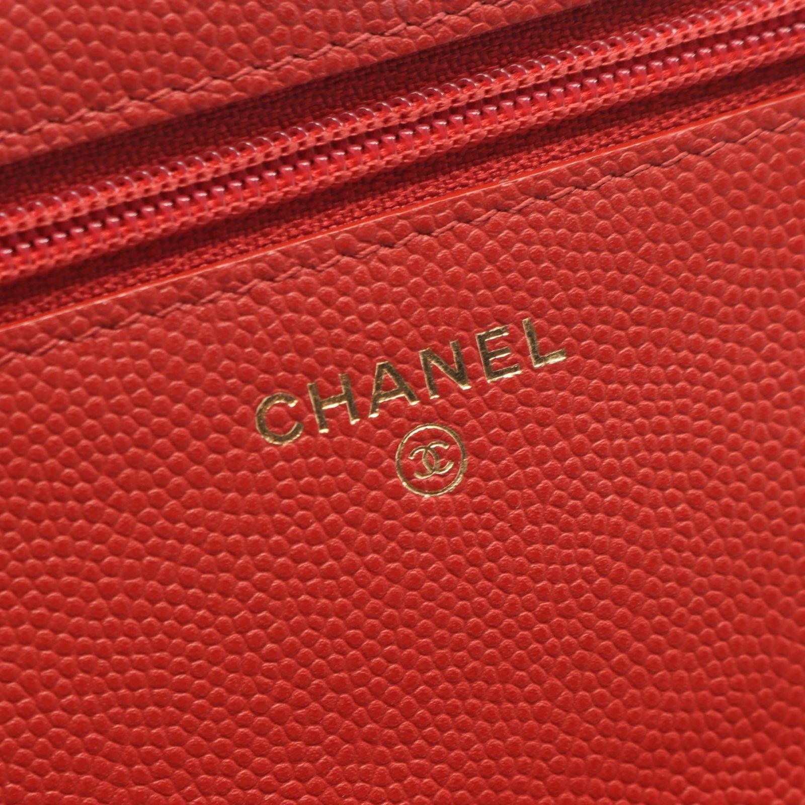 Chanel Shoulder Bag Quilted Loop Handle 2-Way Red Caviar Leather Chain Wallet — view 4