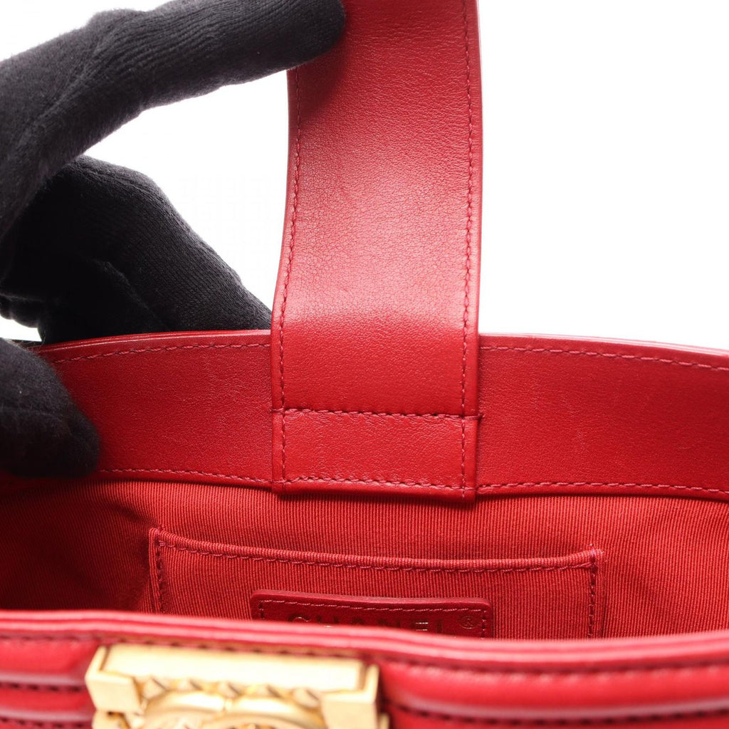 Chanel Shoulder Bag Boy 2-Way Red Lambskin Boy Small — view 6