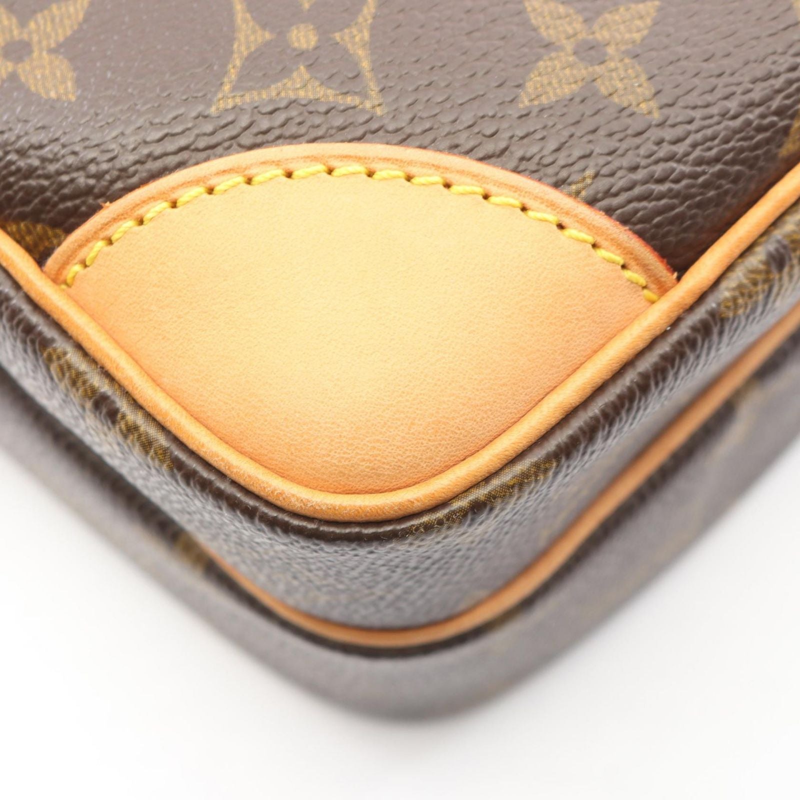 Louis Vuitton Shoulder Bag Amazon Canvas Leather — view 6