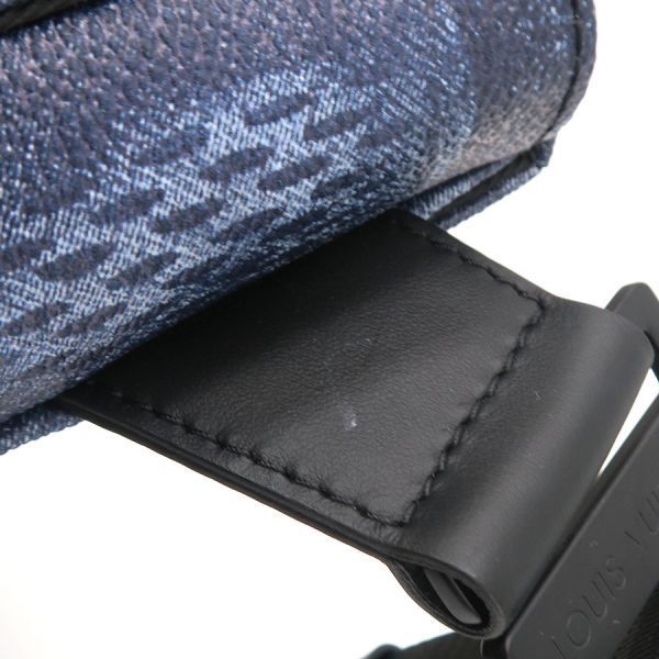 Louis Vuitton Damier Salt Trunk Sling — view 6