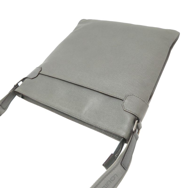 Louis Vuitton Shoulder — view 4