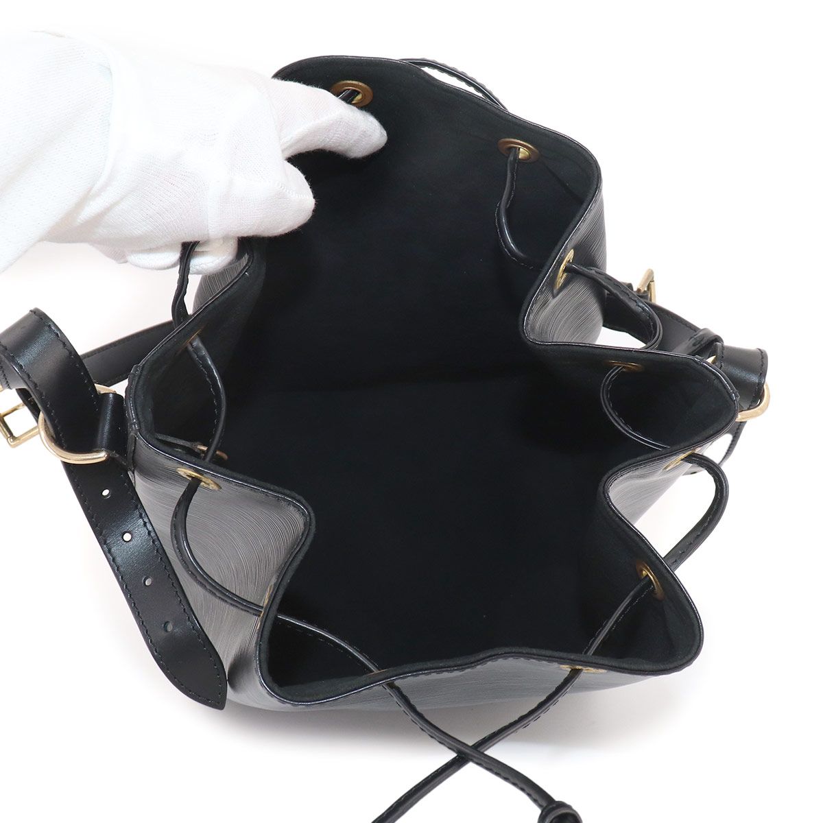 Louis Vuitton Epi Noe Shoulder Bag Leather Noir Gold — view 7