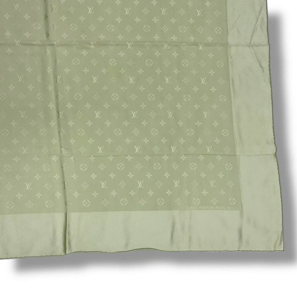 Louis Vuitton Silk Scarf Large Monogram Green — view 5