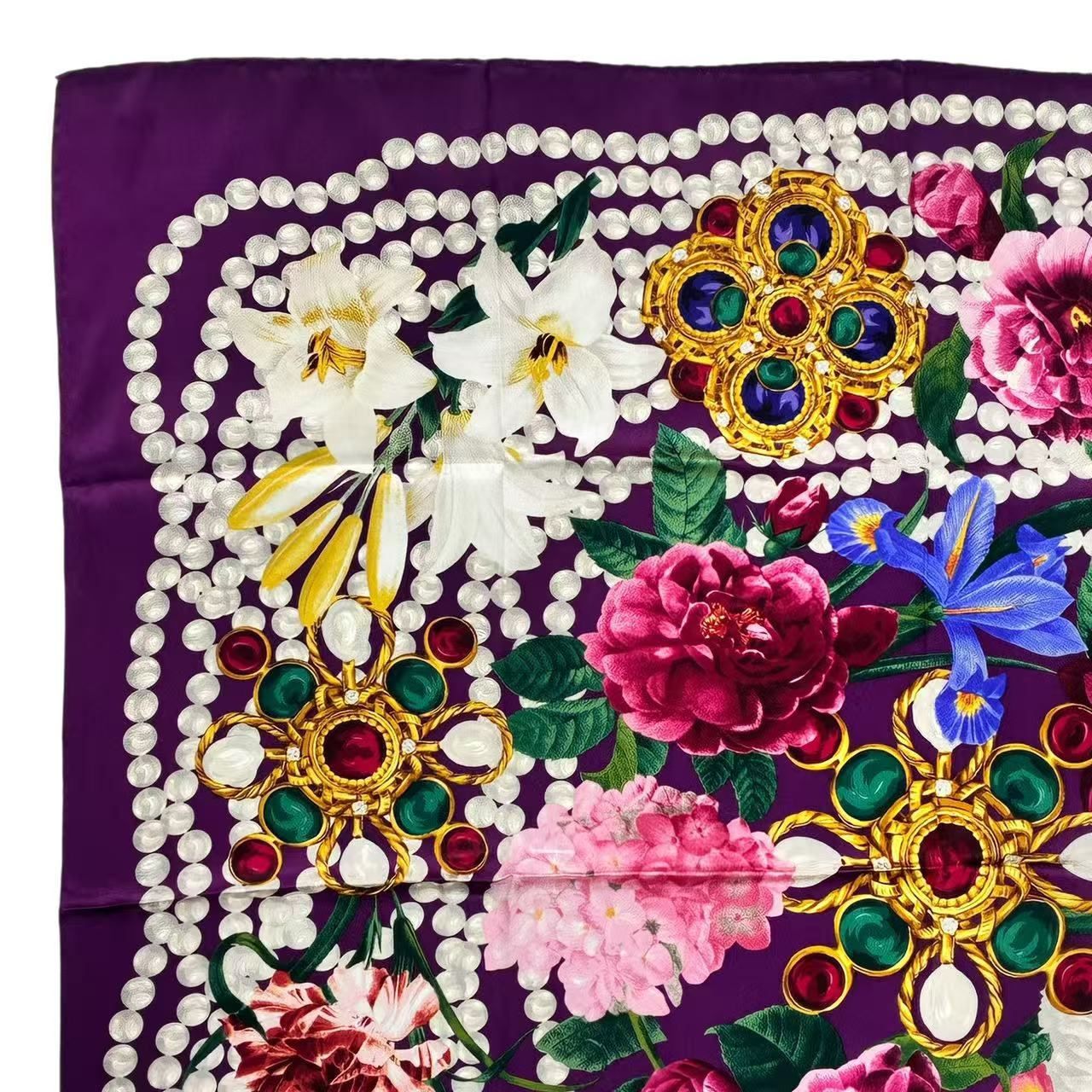 Chanel Scarf Silk Flower-&pearl Logo Purple — view 2