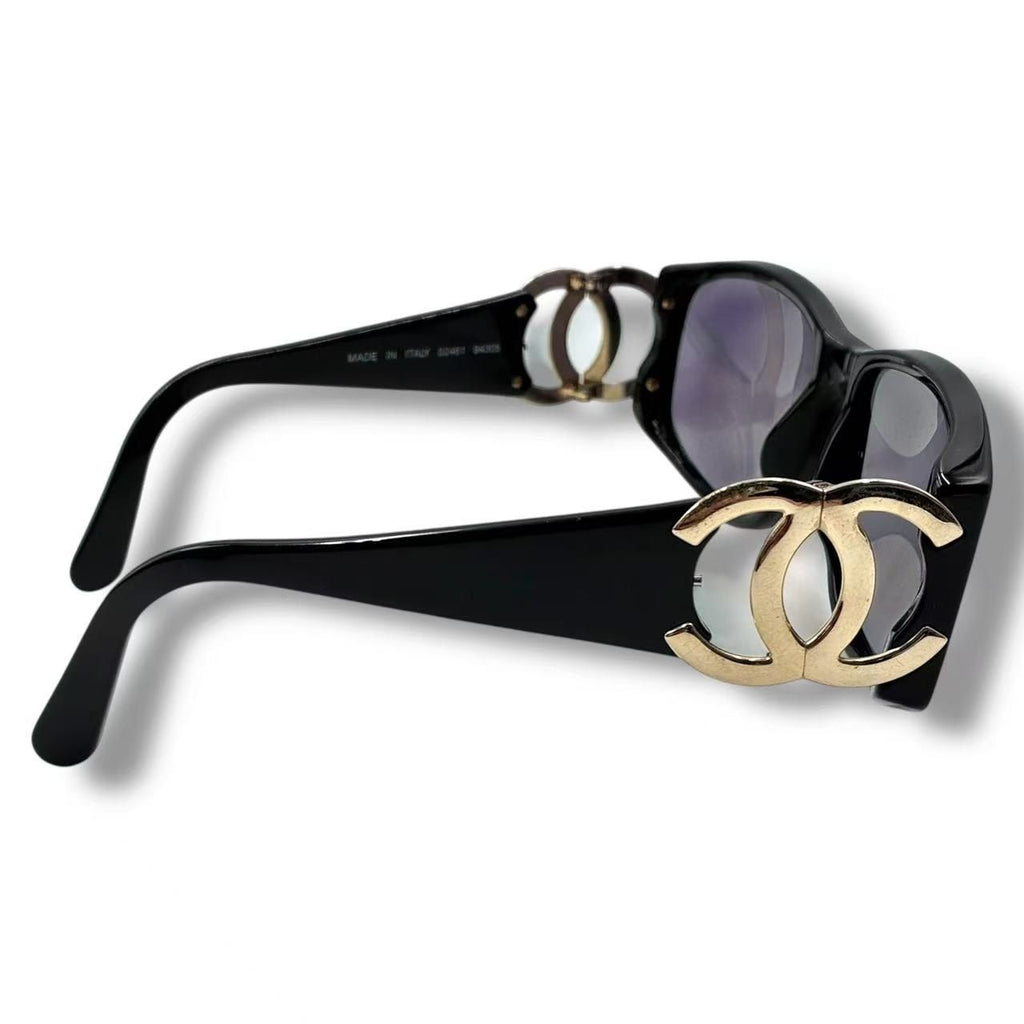 Chanel Sunglasses CC Logo Log Black Eyewear — view 3