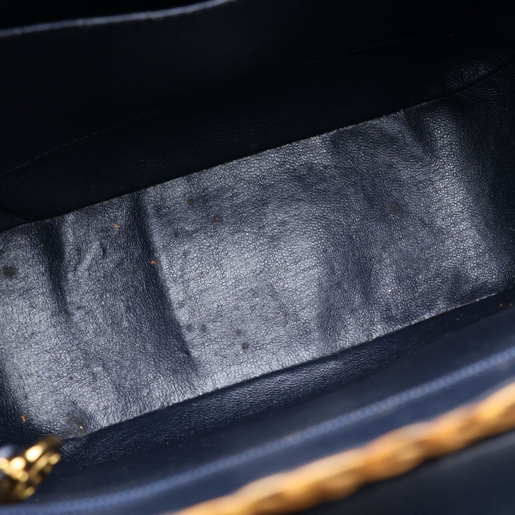 Chanel CC Logo Chain Basket Shoulder Bag Beige Indigo Blue Straw Denim Gold — view 7