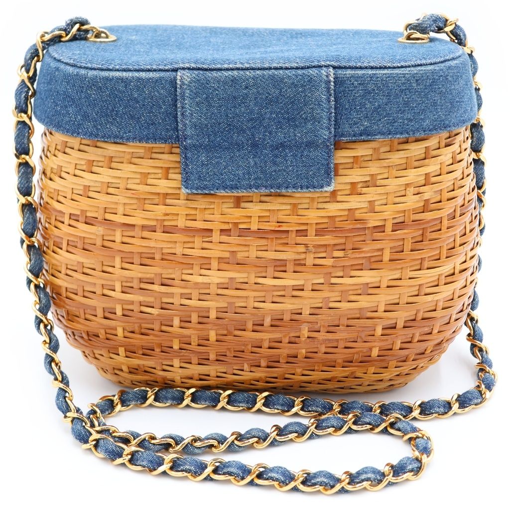 Chanel CC Logo Chain Basket Shoulder Bag Beige Indigo Blue Straw Denim Gold — view 2