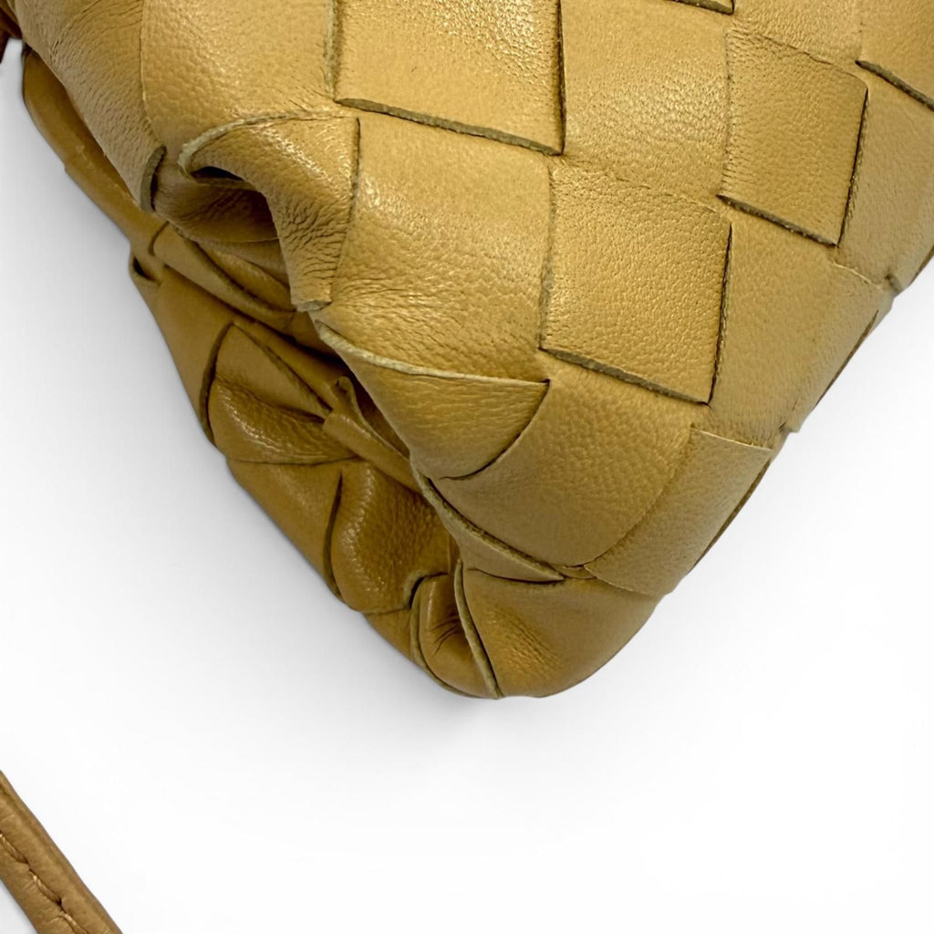 Bottega Veneta Mini the Pouch Leather Shoulder Bag Beige — view 6