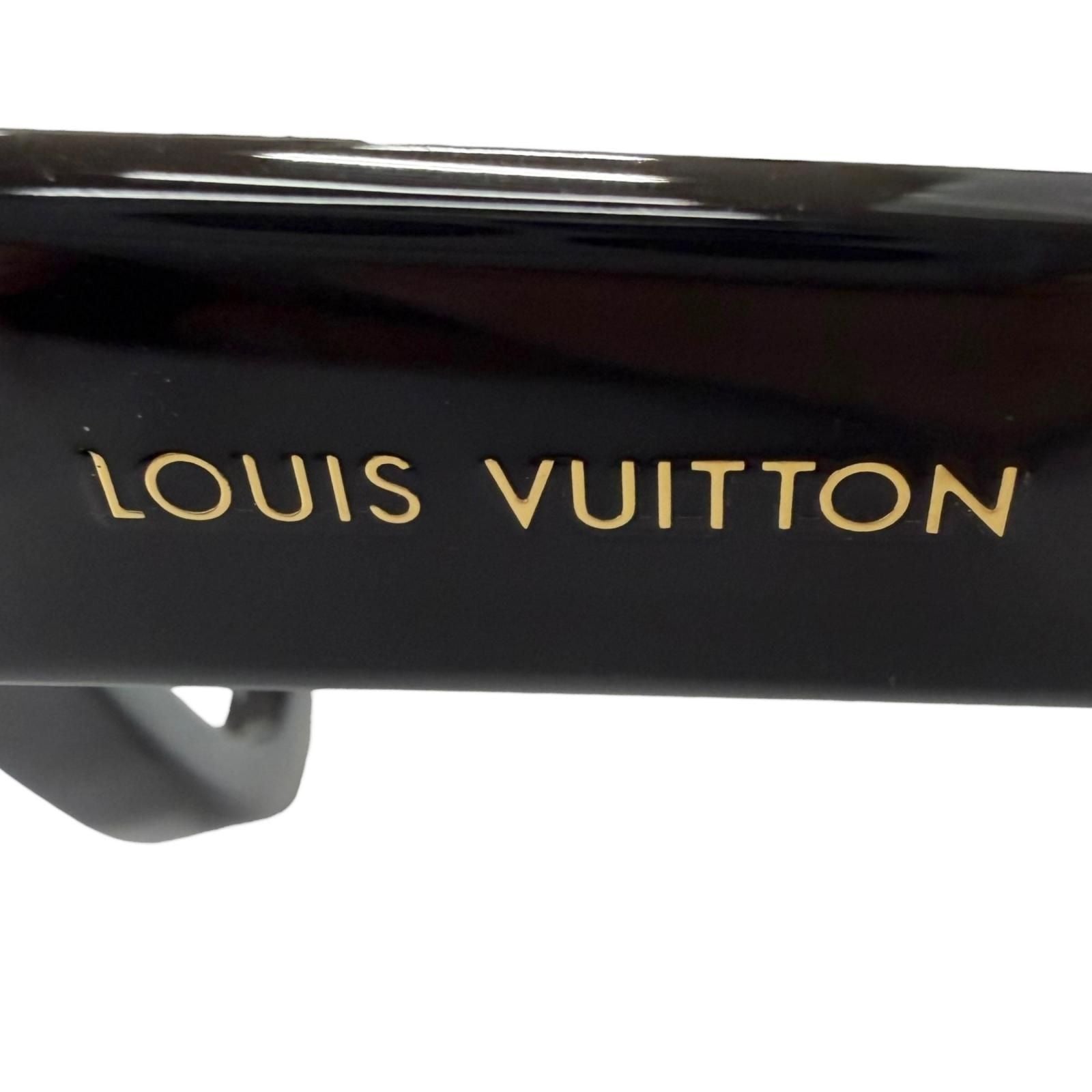 Louis Vuitton Optical LV Escape Blue Ray Light Purple External Cut Sunglasses — view 7
