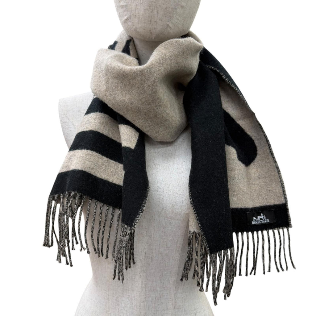 Hermes Love Story Scarf Cashmere with Fringe Horse Pattern Black Beige — view 6