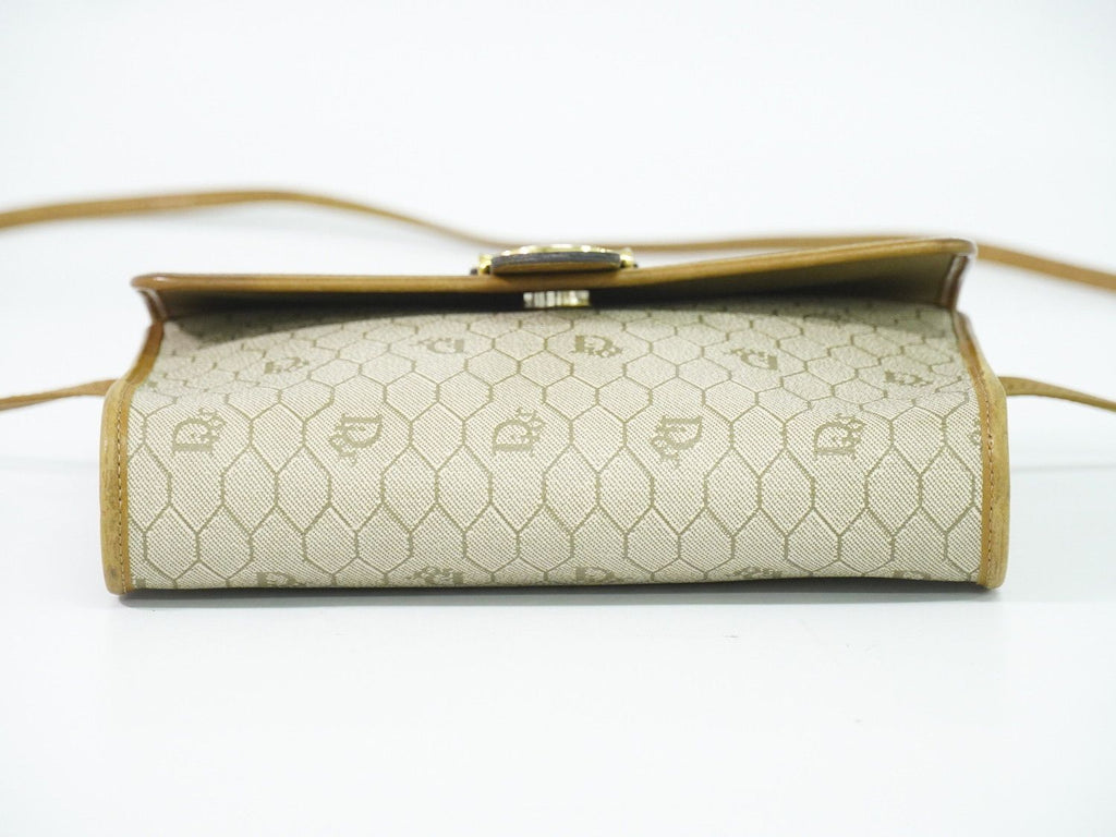 Dior Honeycomb Pattern Shoulder Bag Pochette Beige — view 3